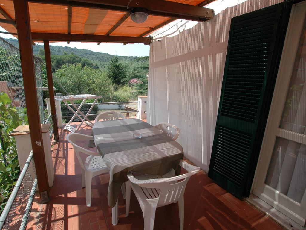 Apartamento Casa Del Mandorlo Marina di Campo Habitación foto