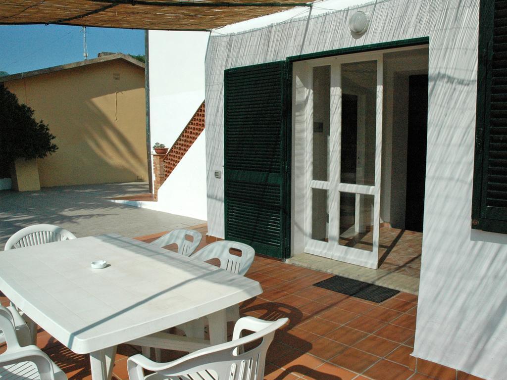 Apartamento Casa Del Mandorlo Marina di Campo Habitación foto